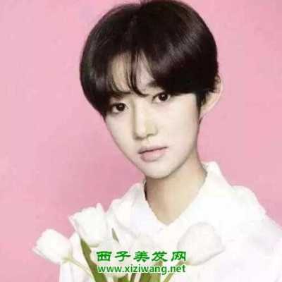 儿童脸小适合什么短发,如何让中分的头发不贴脸