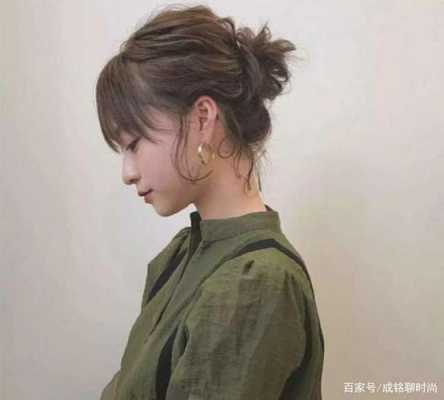 黑头发怎么扎好看（女孩表演节目怎么扎头发短受）