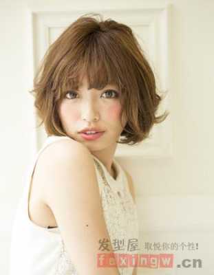大脸适合什么短发4款短发烫发瘦脸发型,大脸适合什么卷发图片女