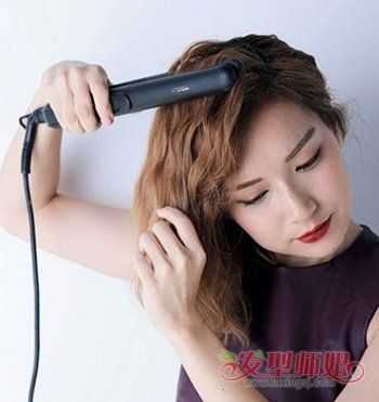 烫的头发洗后怎么打理,烫完头发后怎么护理头发