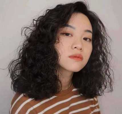 把头发烫直的叫什么（什么烫能把头发烫的很直）