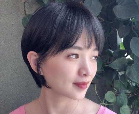 国子脸适合什么刘海（国字脸适合什么刘海图片女）