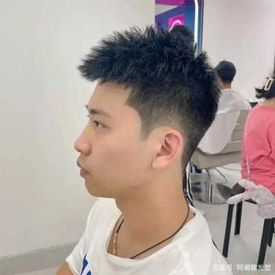 男士短发定型用什么好（男士短发定型用什么好用）