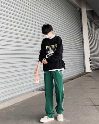 男士卫衣怎么搭配,男士卫衣怎么搭配好看图片