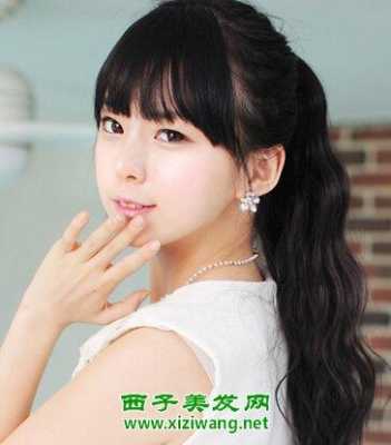 齐刘海长发怎么扎好看（齐刘海长发怎么扎好看图片）