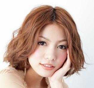 胖妹妹梳什么发型好看（胖妹妹梳什么发型好看图片）