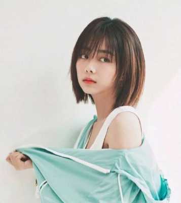 28岁剪什么发型好看（28岁剪什么发型好看女）