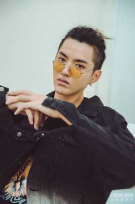 吴亦凡发型怎么弄（吴亦凡发型怎么弄好看）