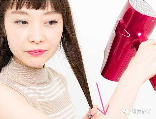 教大家怎么用吹风机吹出漂亮直发,怎么样吹头发好看又简单