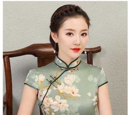 穿旗袍的头型怎样扎,旗袍头发怎么梳简单发型
