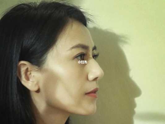 什么才是小脸（怎样脸才算小）