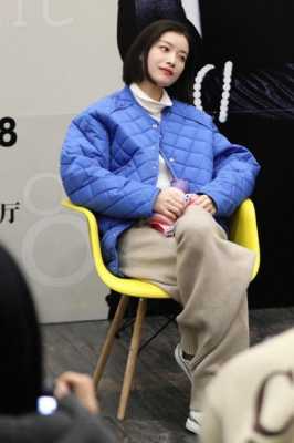怎么样干练（平时很简单呆萌可爱，认真起来又很干练的女人是怎么样的人）