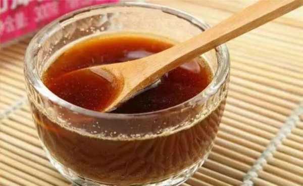生姜怎么抹头发（生姜汁抹头发的正确方法）