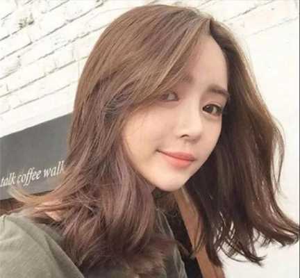 圆脸适合什么大卷（圆脸适合什么大卷发型）
