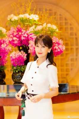 赵雅芝刘海怎么剪（赵雅芝刘海怎么剪视频）