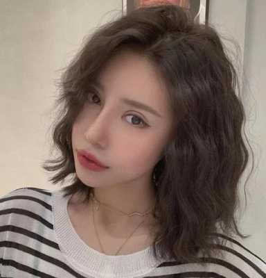 过肩发怎么烫（40岁过肩发怎么烫才好看）