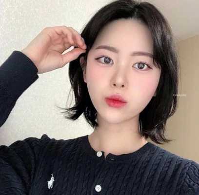脖子短粗适合什么发型（脖子短粗适合什么发型女）