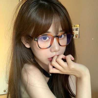 大脸眼睛戴什么眼镜,