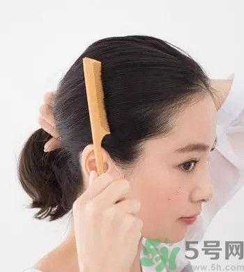 怎么把刘海梳上去,怎么把头发梳上去不会掉下来
