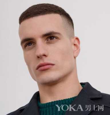 前额脱发适合什么发型（前额脱发适合什么发型男士）