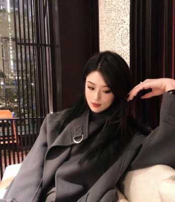 染什么颜色接近黑色,染什么黑色最自然好看