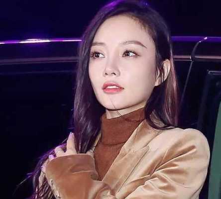 李小璐头发是什么颜色（李小璐头发是什么颜色的）