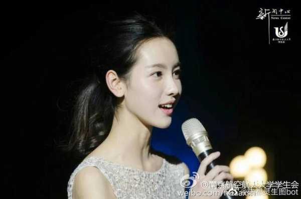 陈都灵刘海怎么剪（陈都灵刘海怎么剪好看）