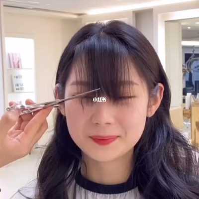 圆脸适合y2k刘海吗,弧形刘海适合什么脸型女