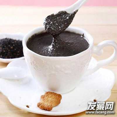 吃什么能使头发浓密（吃什么能使头发浓密不掉发）