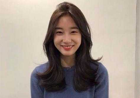 额头扁平窄适合什么发型,脑门扁平适合什么发型女
