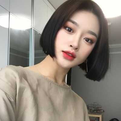 我的刘海很短怎么弄中分啊,中分刘海太短怎么弄好看