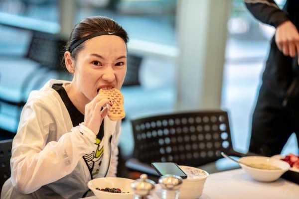 跑步扎什么头发最快（跑步扎什么头发最快女生）