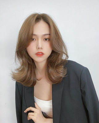什么发型有气质,女人什么发型有气质不显老