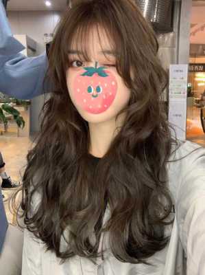 长脸女生适合什么卷发（长脸女生适合什么卷发发型）
