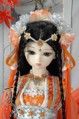 芭比娃娃古装头怎么扎（芭比娃娃古装头怎么扎视频）
