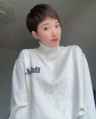 猪腰子脸适合什么样的发型,驴脸适合什么发型女生