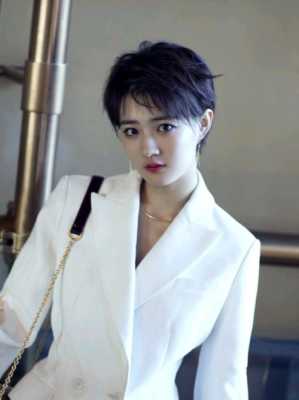 徐璐短发属于什么发型（为什么方脸不容易显老）
