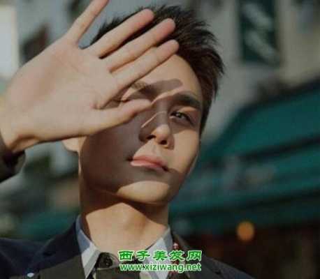 男的国字型脸适合什么发型,男人国字脸留什么发型好看图片