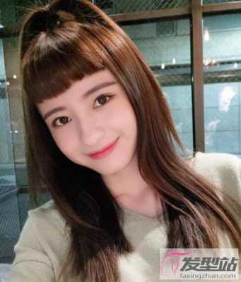直发什么刘海好看图片（怎样用直发板夹出好看的刘海）