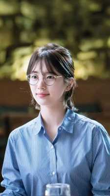 带眼镜适合什么短发女
