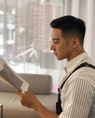 男士什么发型显脸小（什么头发显脸小显白男）