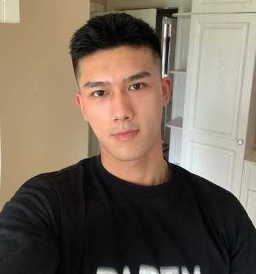 男生软发质适合剪什么发型,