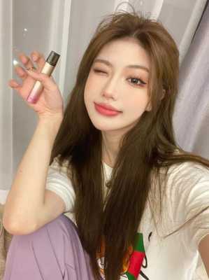栗棕色和巧克力色哪个显年轻,女孩染什么颜色显年轻气质