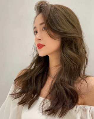 亚麻红棕色是什么颜色（亚麻红棕色头发图片）