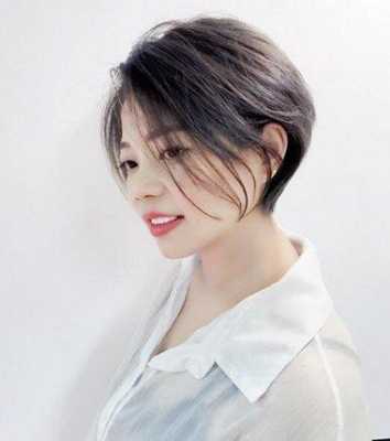 梨形脸适合剪什么短发（梨形脸适合剪什么短发女）