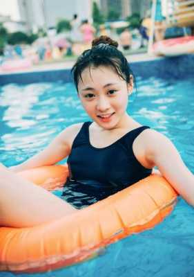 游泳什么发型方便,游泳时梳什么发型好看女