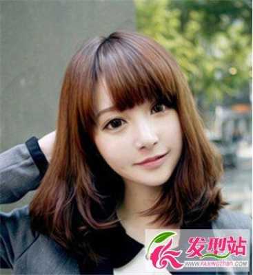 鸡蛋脸适合什么发型女（鸡蛋脸适合什么发型女）