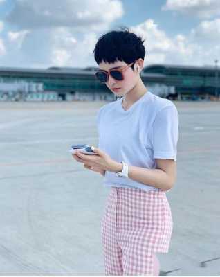 超短发适合穿什么衣服（超短发适合穿什么衣服夏天）