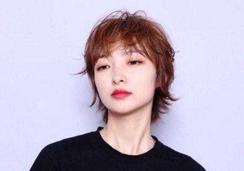 国字脸可以眉上刘海吗,国字脸适合什么样的刘海女