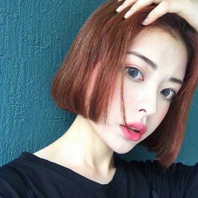短头发染什么颜色好（短头发染什么颜色好看 女生）